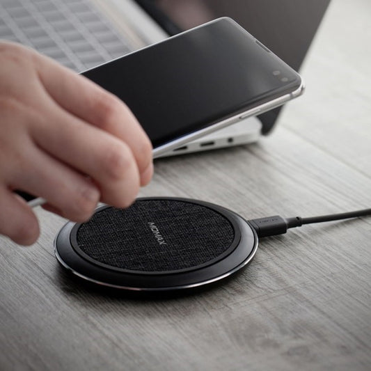 Momax Q. Pad 5 15W Fast Wireless Charger UD13